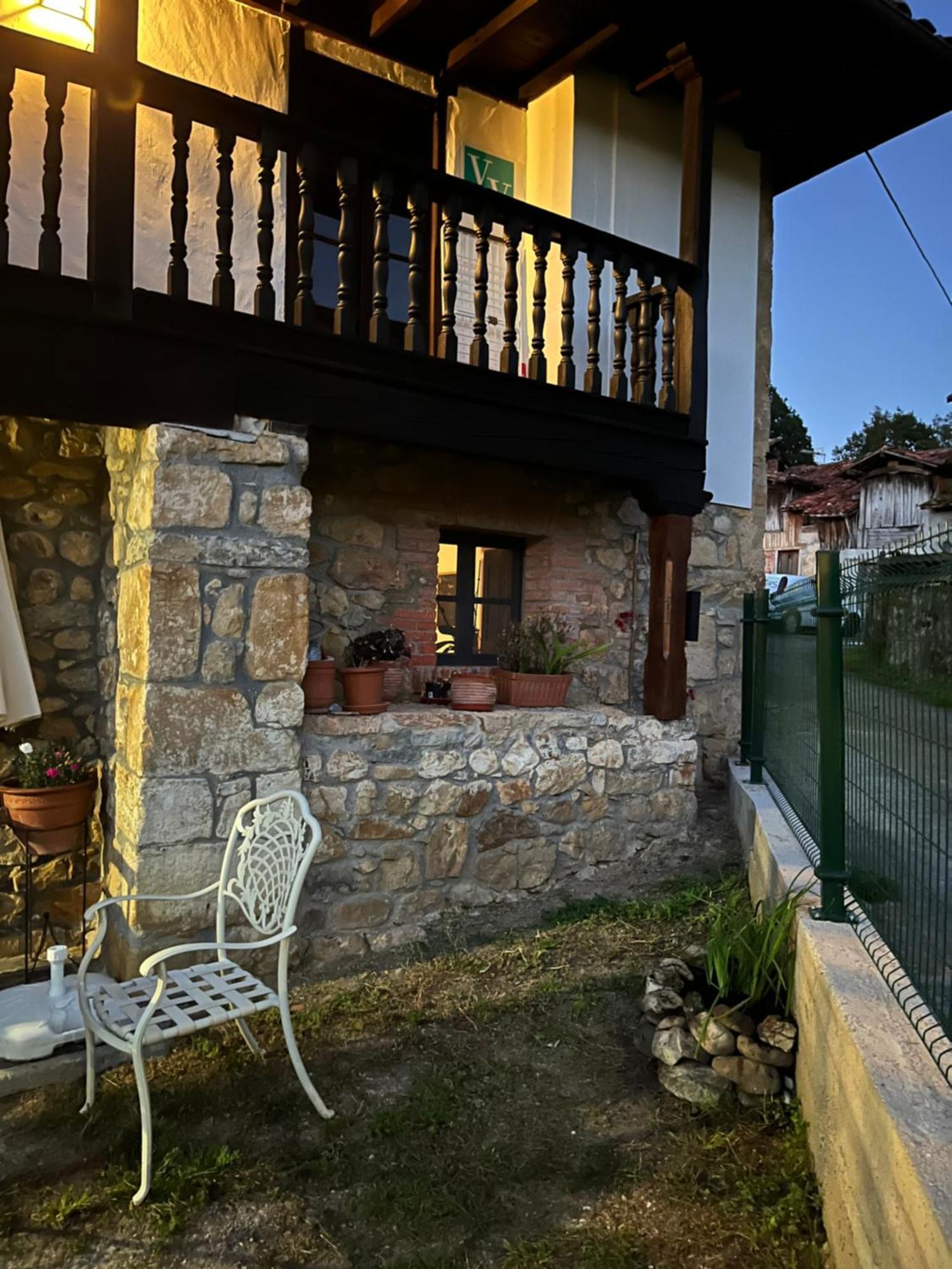 הוילה Onís La Casina Del Corral מראה חיצוני תמונה